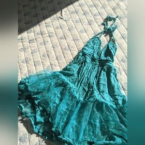 Deep turquoise dress 💙